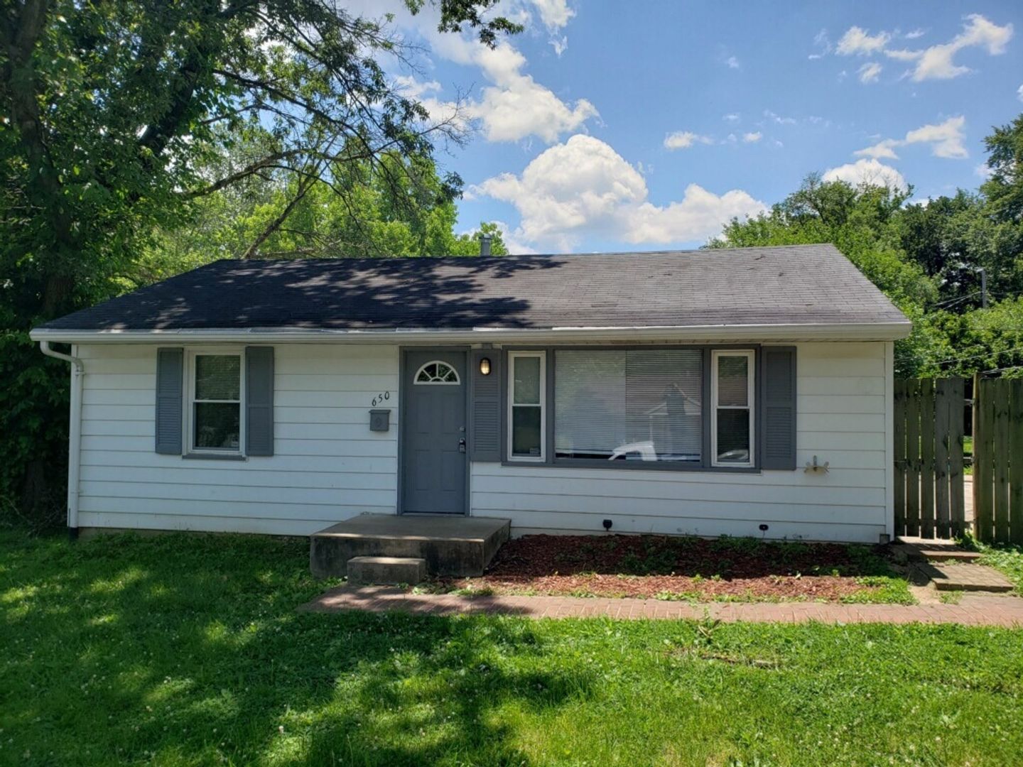 St Louis House: 650 Robert Ave.