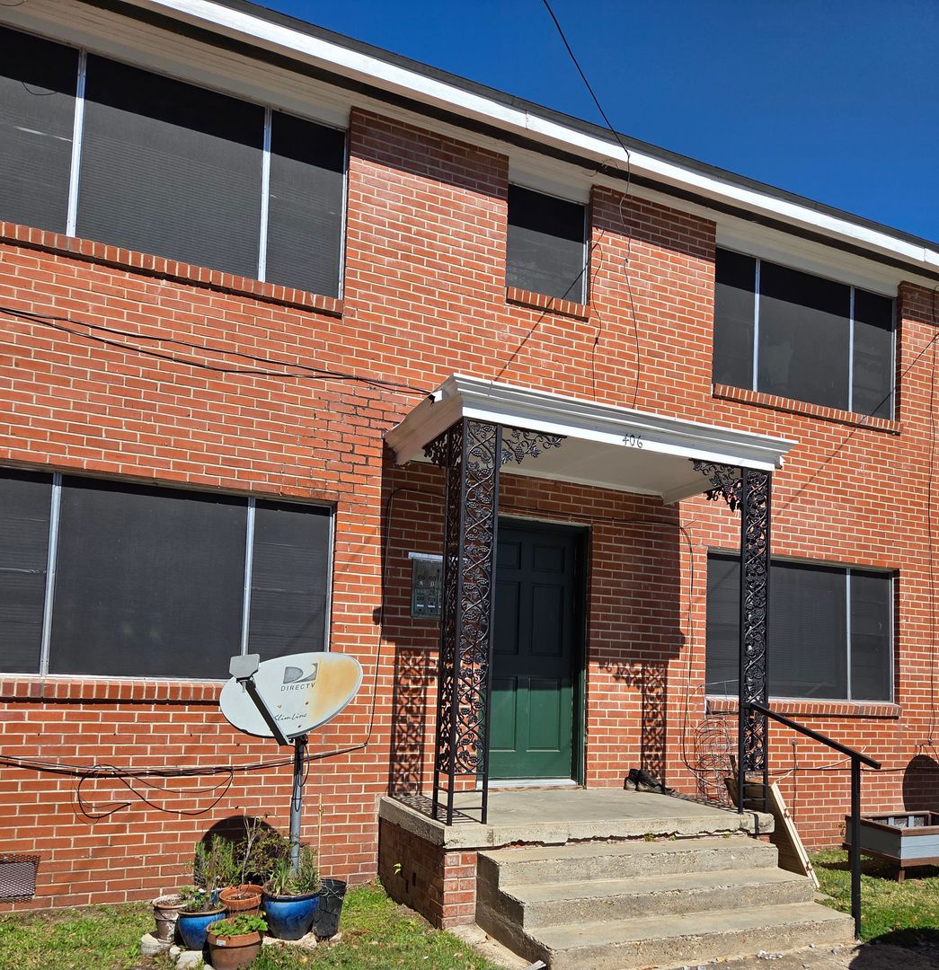 Lafayette Apartment: Silkwood/University