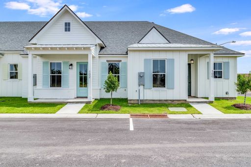 New Construction Upscale Single Story Townhome in Gated Community – photo 1