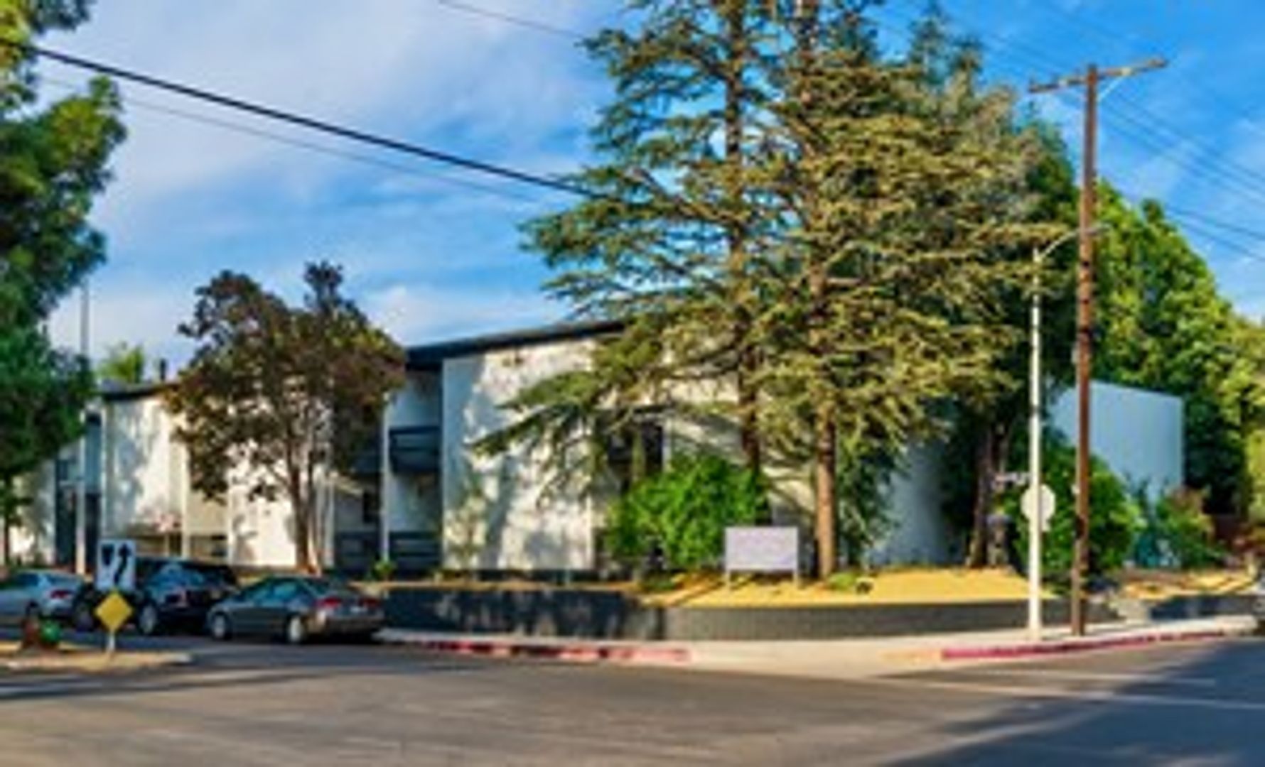 Valley Village Apartment: 11853 Kling St.