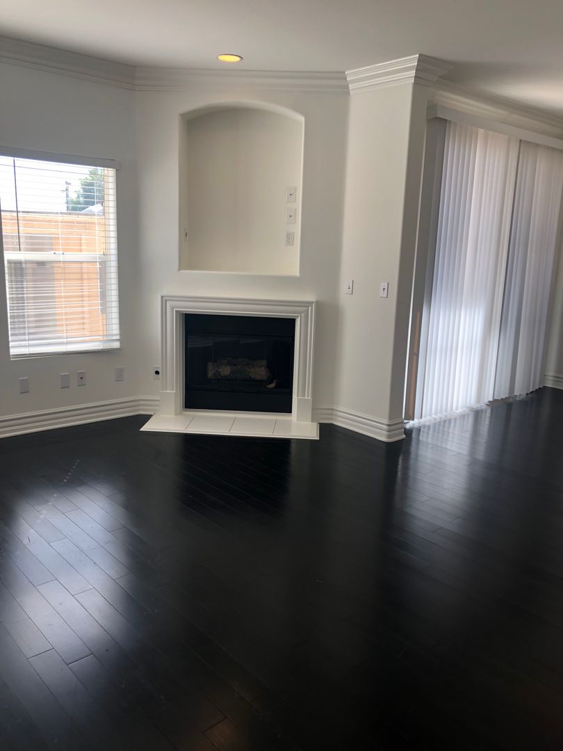 Los Angeles Apartment: 1322 Curson Ave.