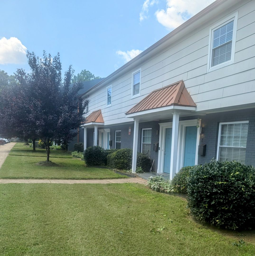 Belmont Apartment: 12 Johnson St