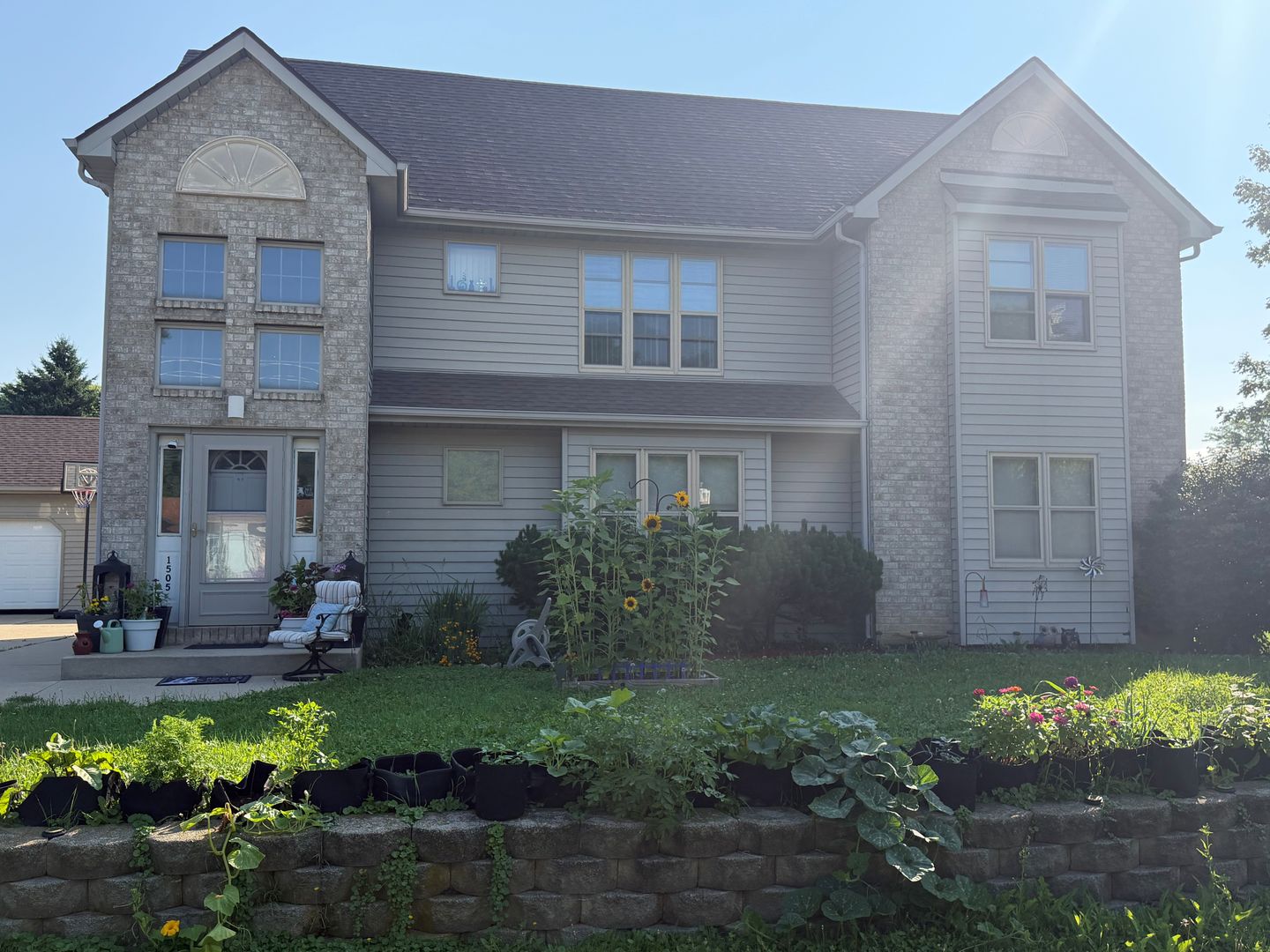Mount Pleasant Apartment: 1505 Oxford Lane