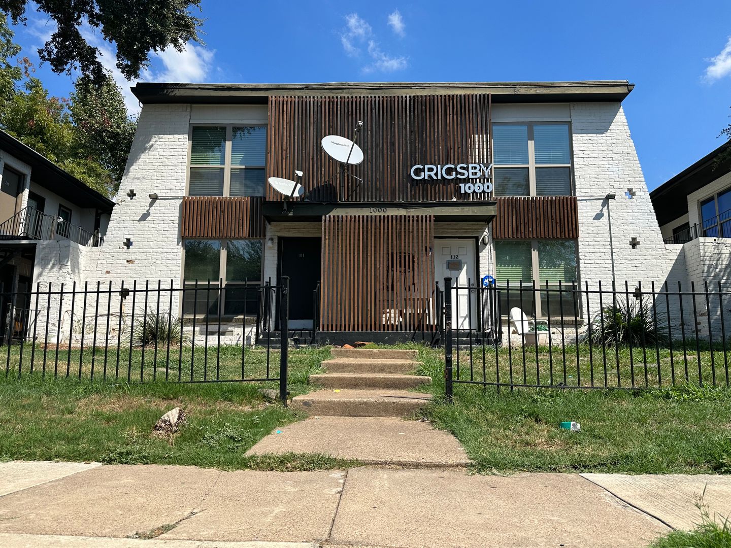 Dallas Apartment: 1000 Grigsby Avenue