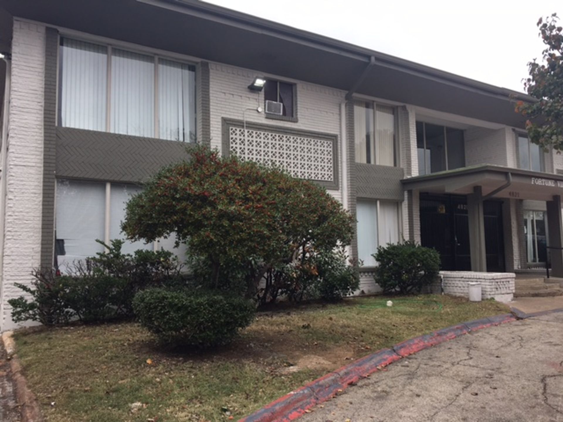 4821 Gaston Ave - 112 – photo 1