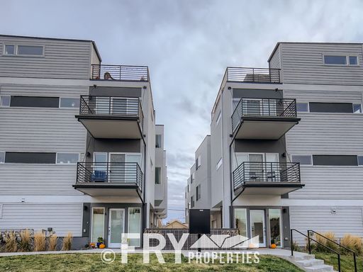 New Condo in South Sloan's Lake – photo 1
