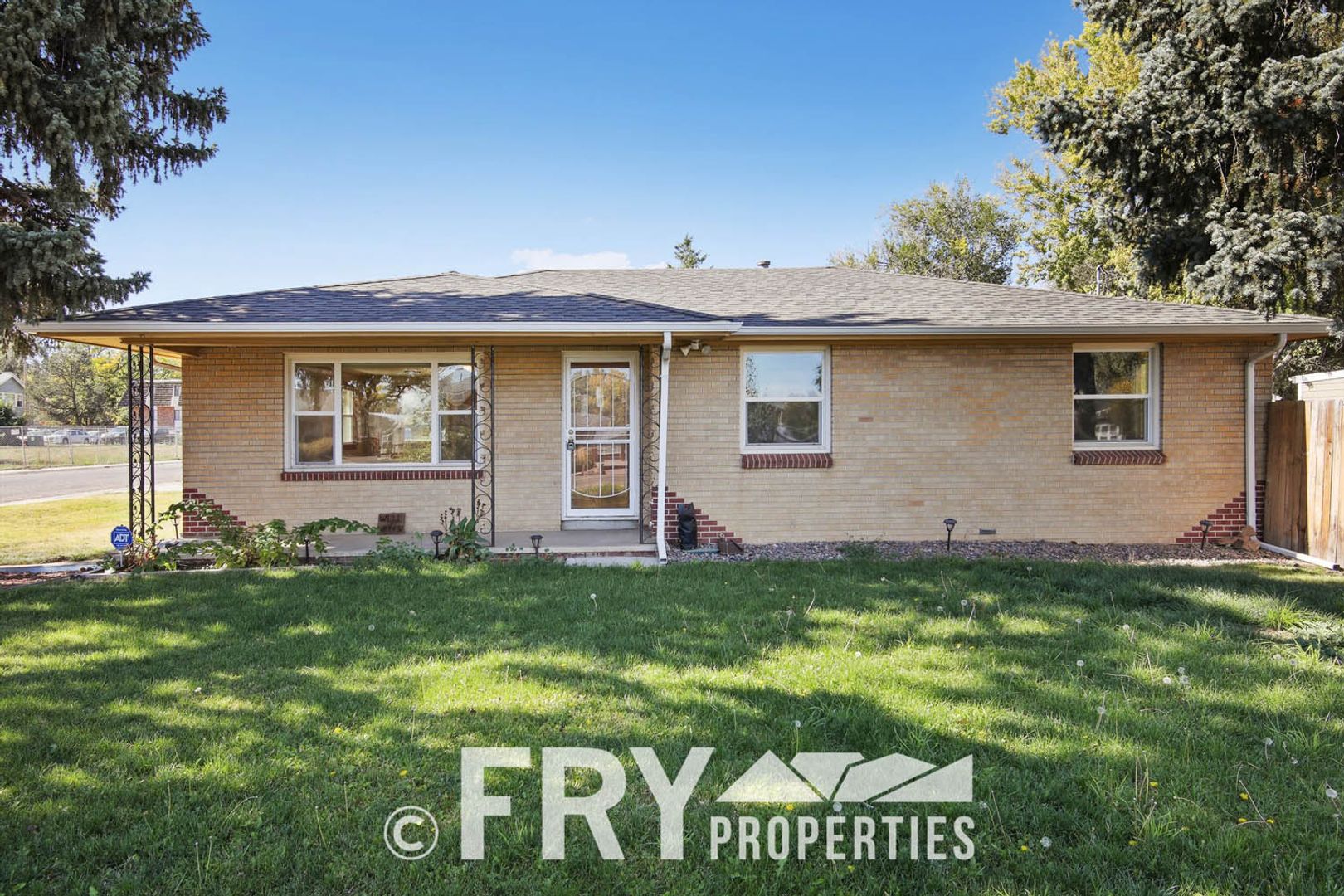 Arvada House: 5275 Carr Street