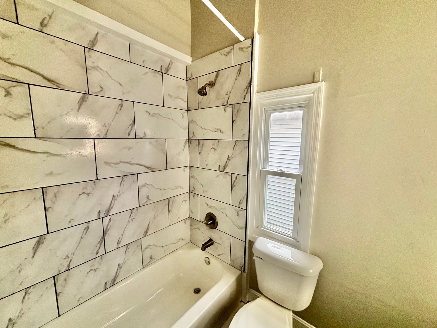 Shelby Park - 1 Bedroom 1 Bath Apartment - Section 8 Welcome 6 of 9