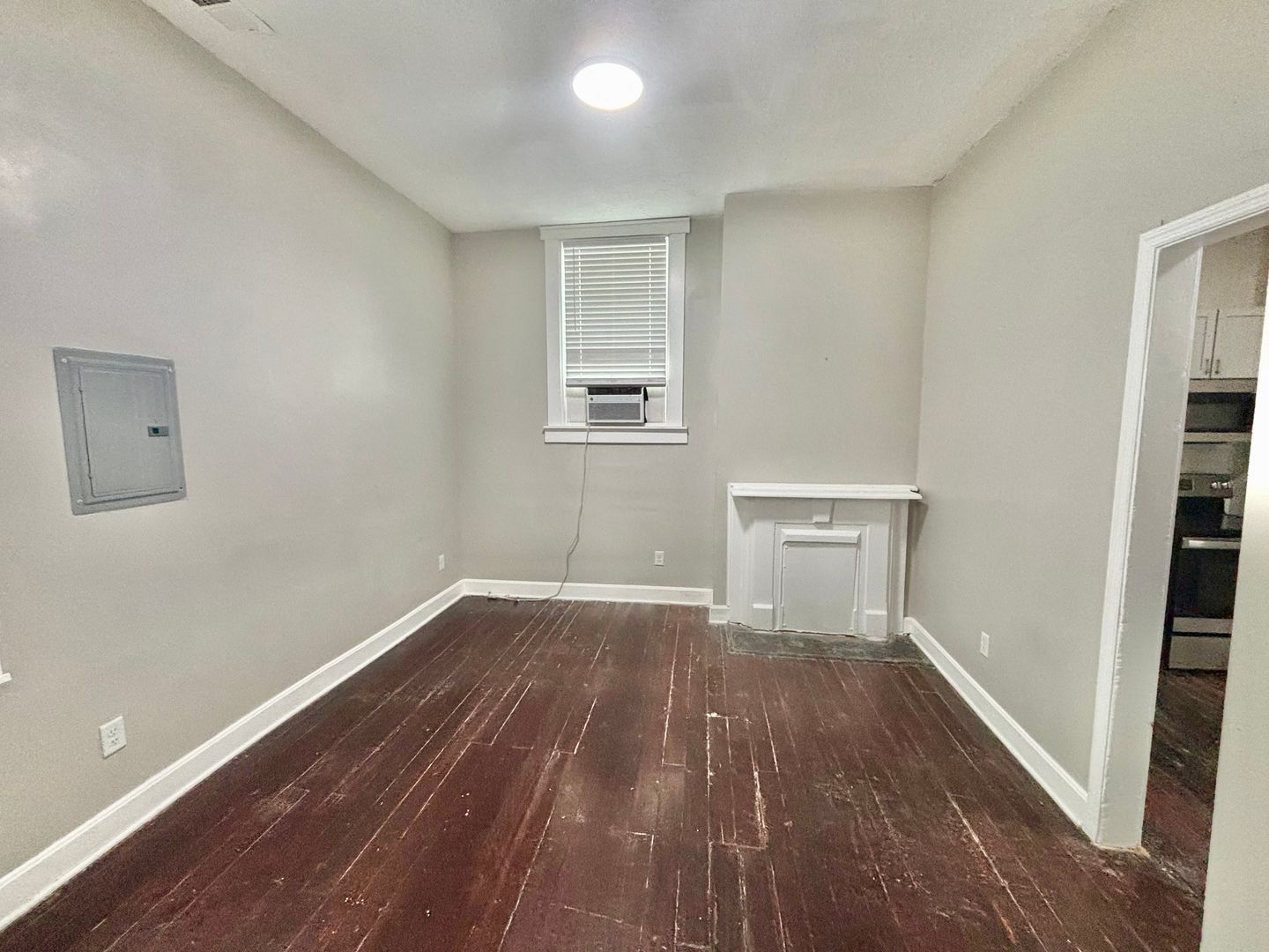 Shelby Park - 1 Bedroom 1 Bath Apartment - Section 8 Welcome 3 of 9