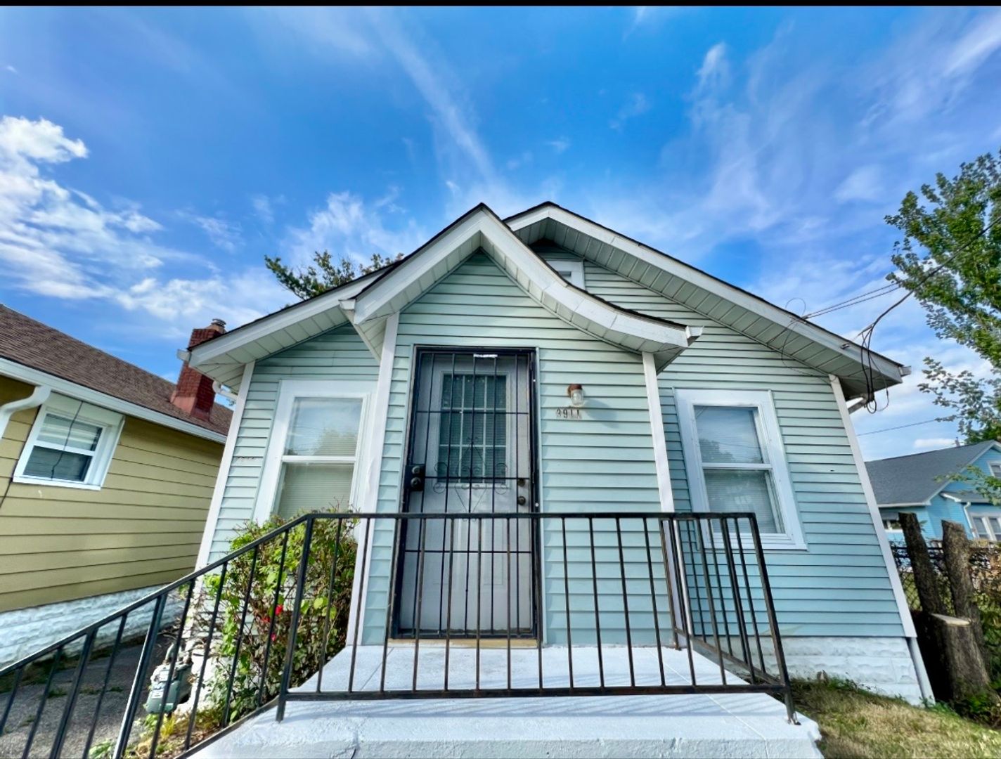 Louisville House: 3911 Larkwood Ave