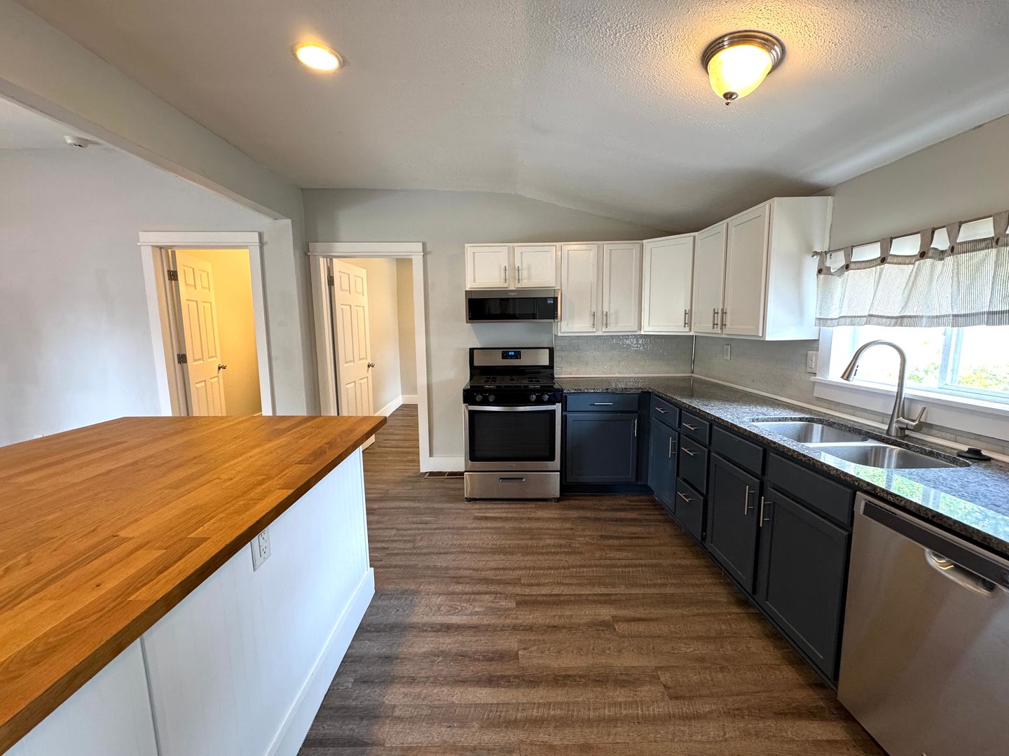 1242 Cottage Ave 7 of 12