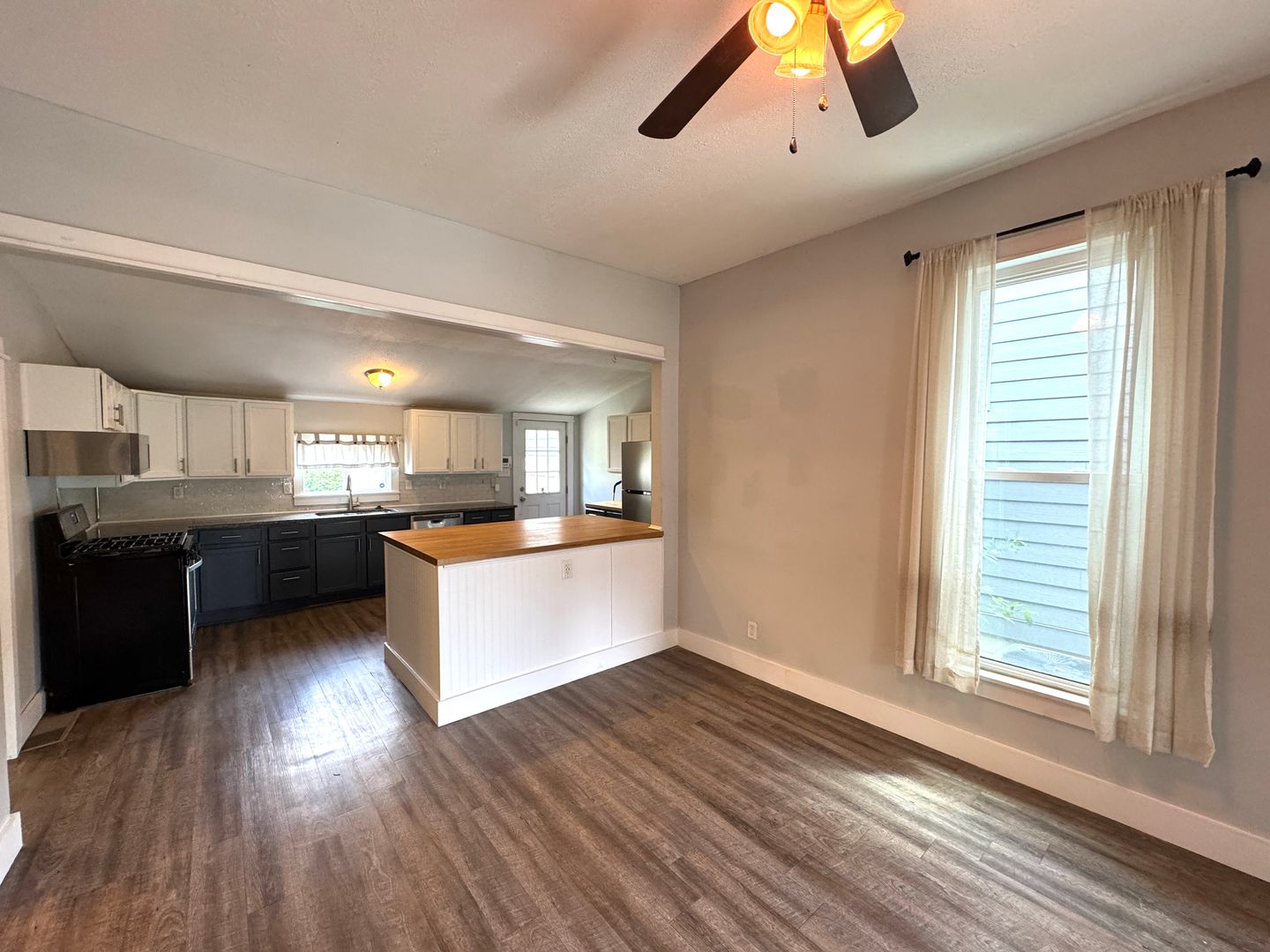 1242 Cottage Ave 3 of 12
