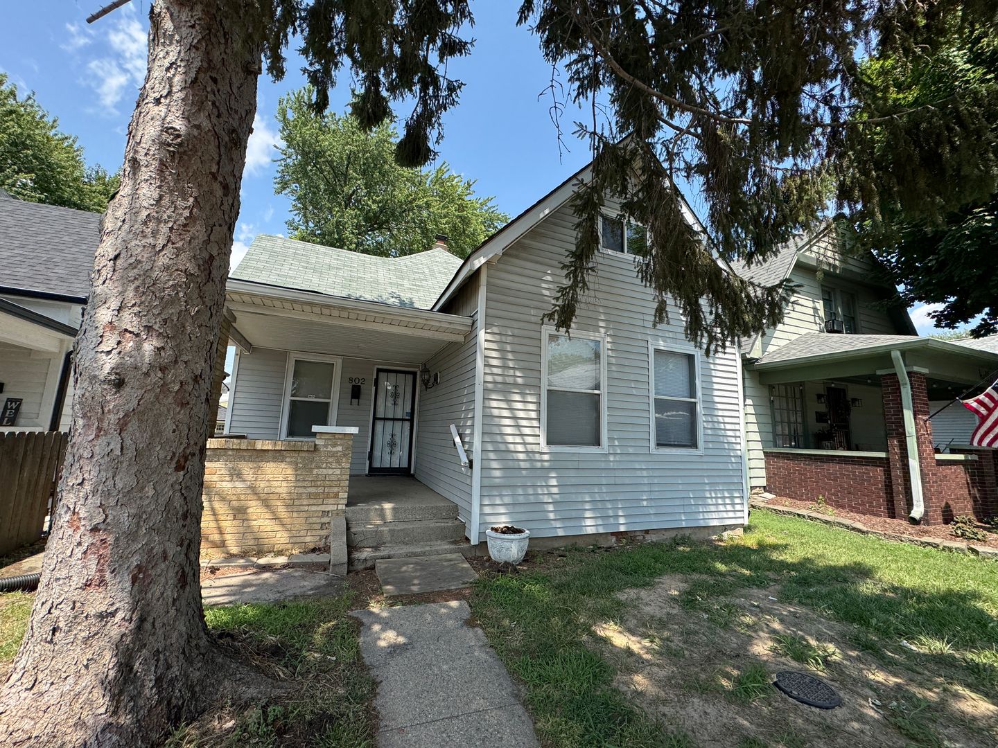 Indianapolis House: 802 Iowa St