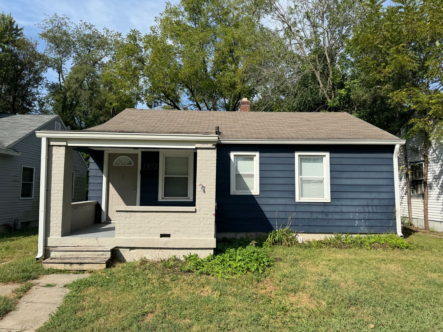 Indianapolis House: 1952 Wallace Ave