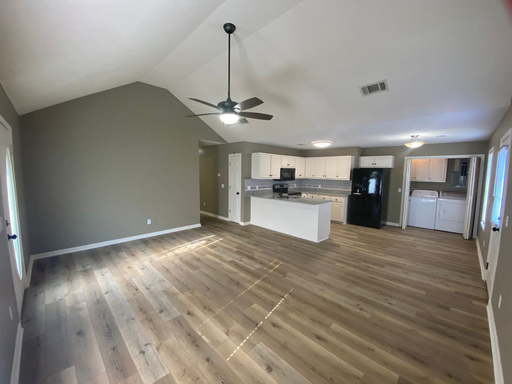 3 Bed/ 3 Bath – photo 1
