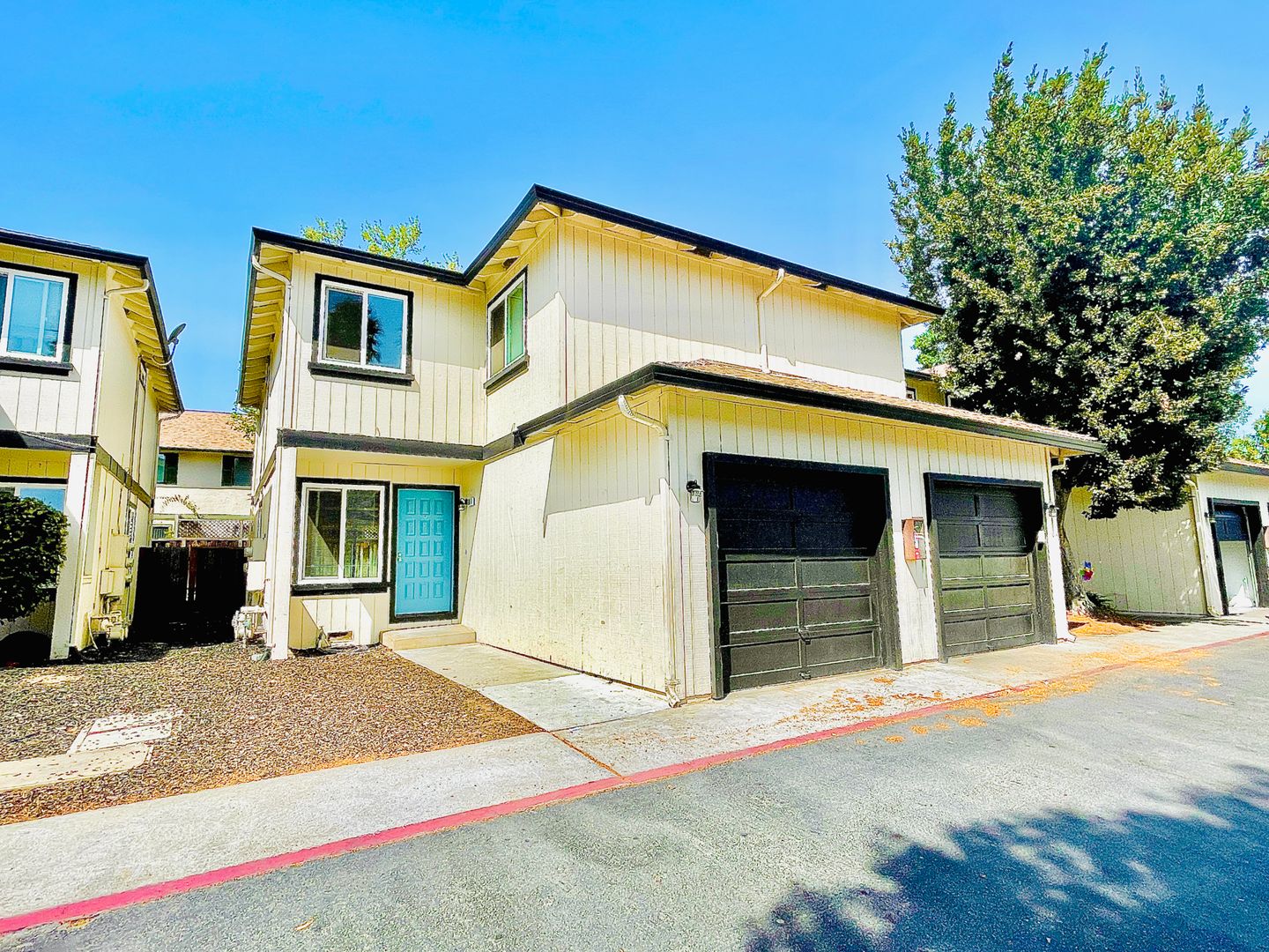 Gilroy Apartment: 8101 Kelton Drive