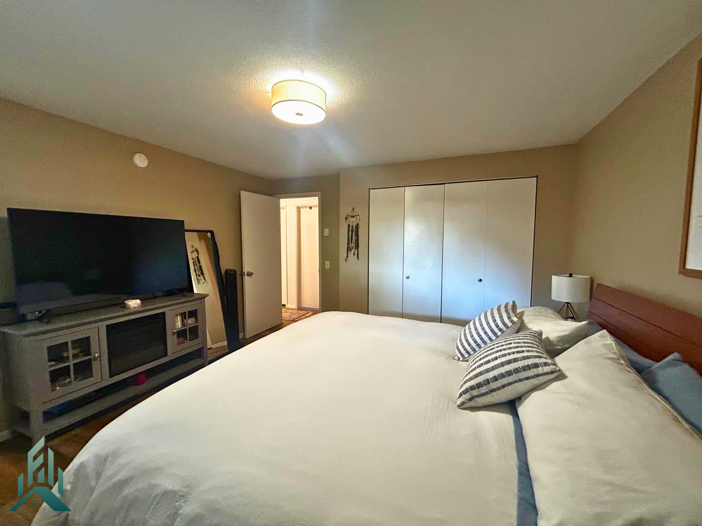 Completely Renovated 3 bed/2 bath Home 12 of 12