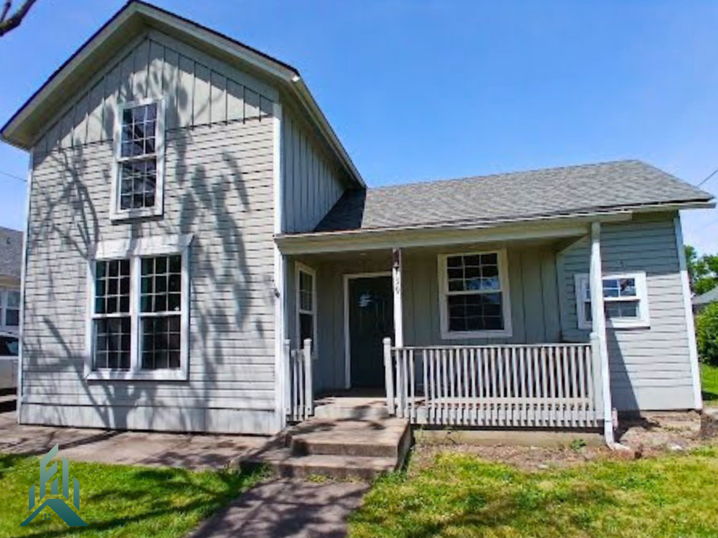 Albany House: 739 5th Ave SE