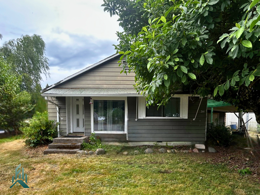 244 5th Street, Lyons, OR 97358