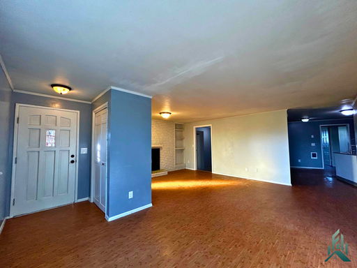 Listing photo thumbnail