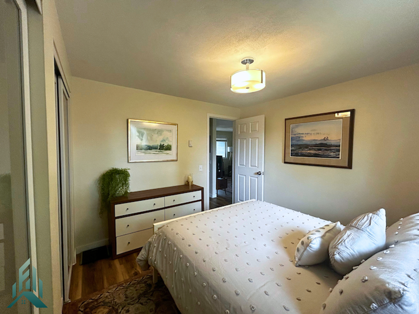 Recently Remodeled 2 bed/1 full bath Home in Philomath 10 of 12