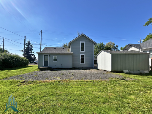 Listing photo thumbnail