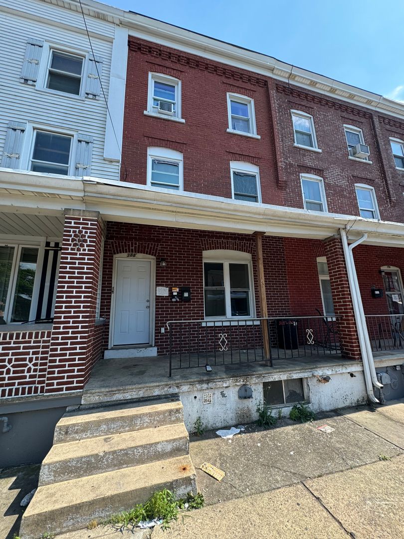 Allentown Apartment: 388.5 W Greenleaf Street