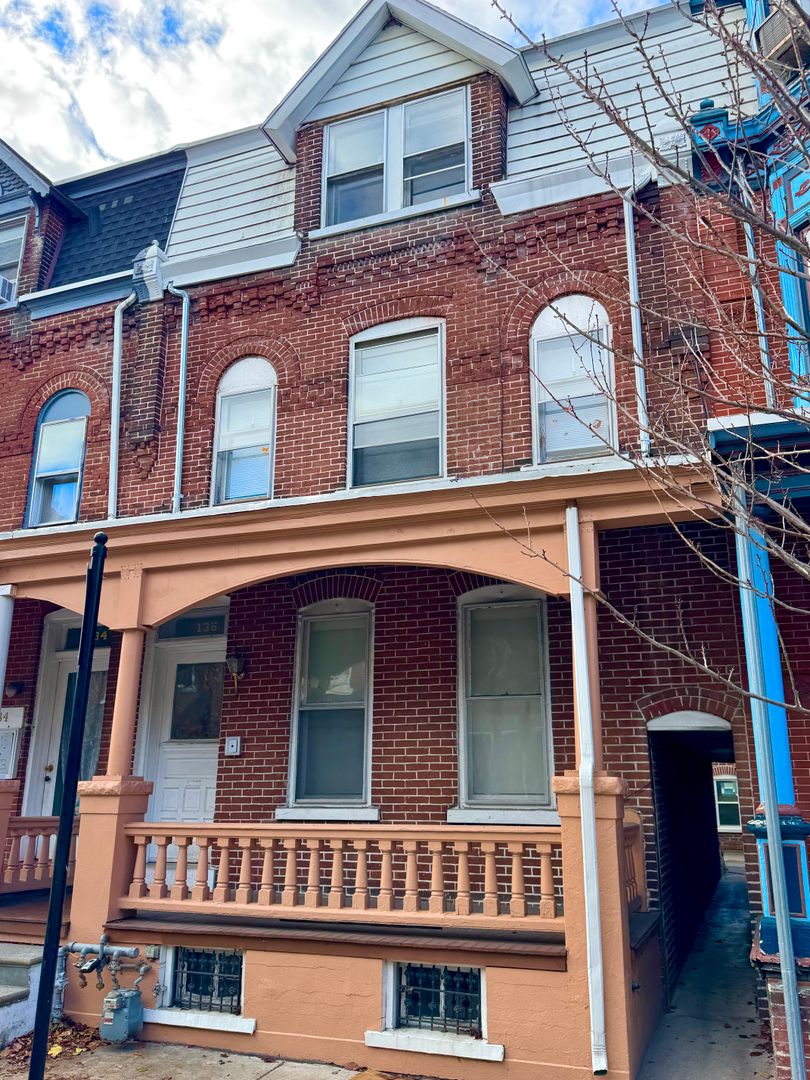 Allentown Apartment: 136 N 10th Street