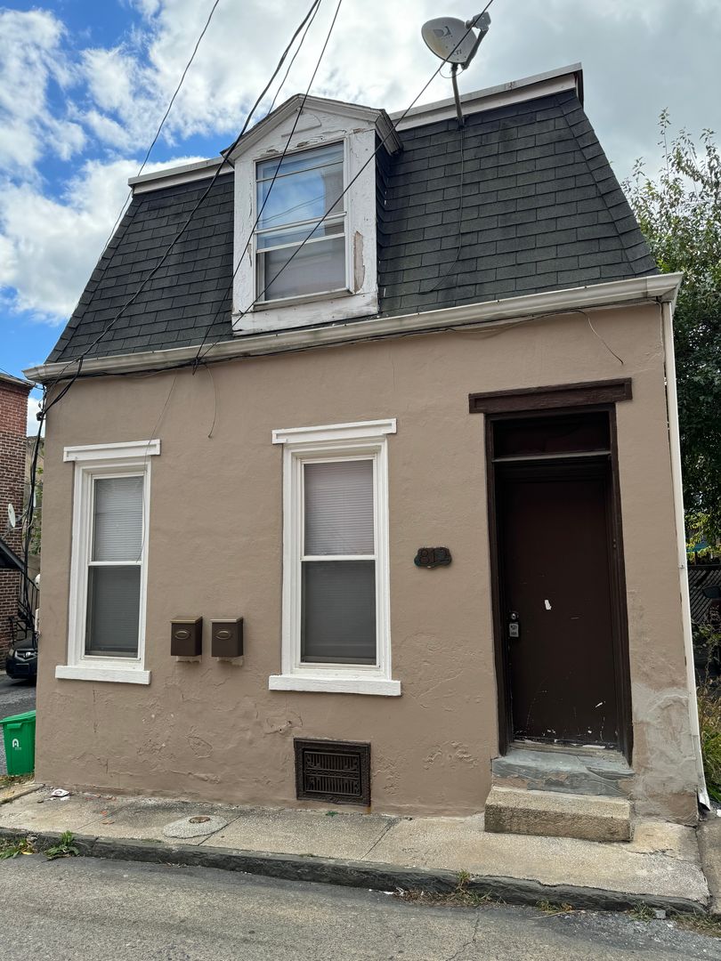 Allentown Apartment: 120-122 N 8th Street