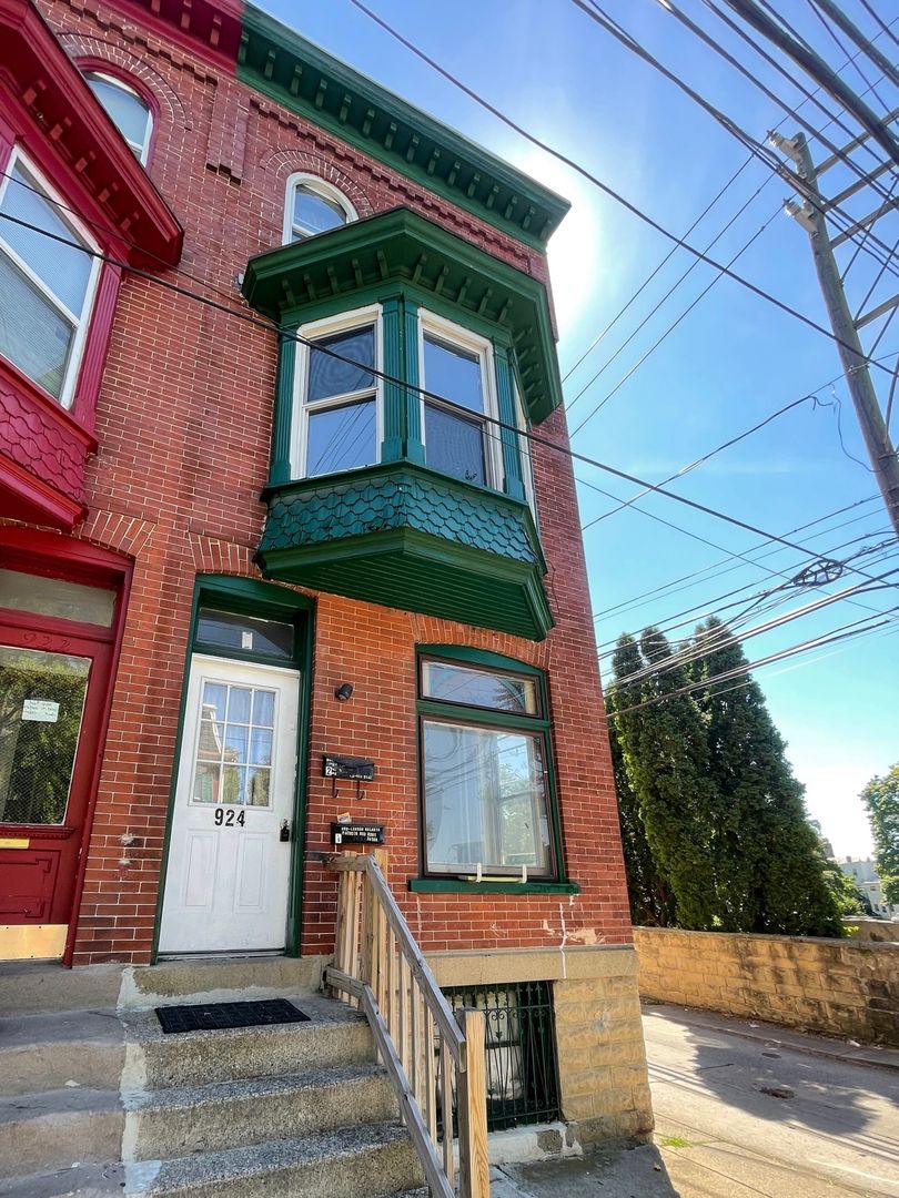 Allentown Apartment: 924 W Turner Street