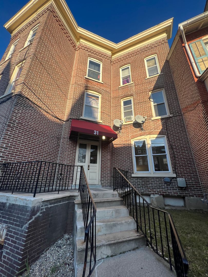 Allentown Apartment: 31 N 12th Street