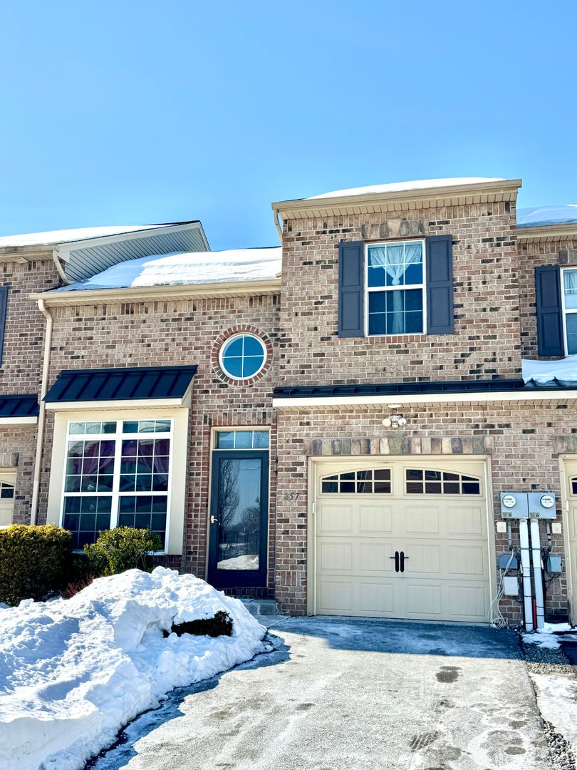 Upper Macungie House: 257 Milkweed Drive