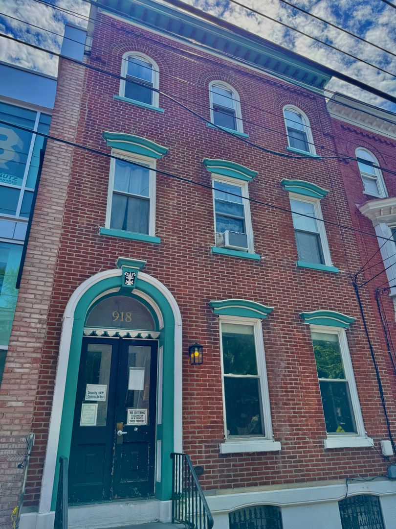 Allentown Apartment: 918 W Turner Street