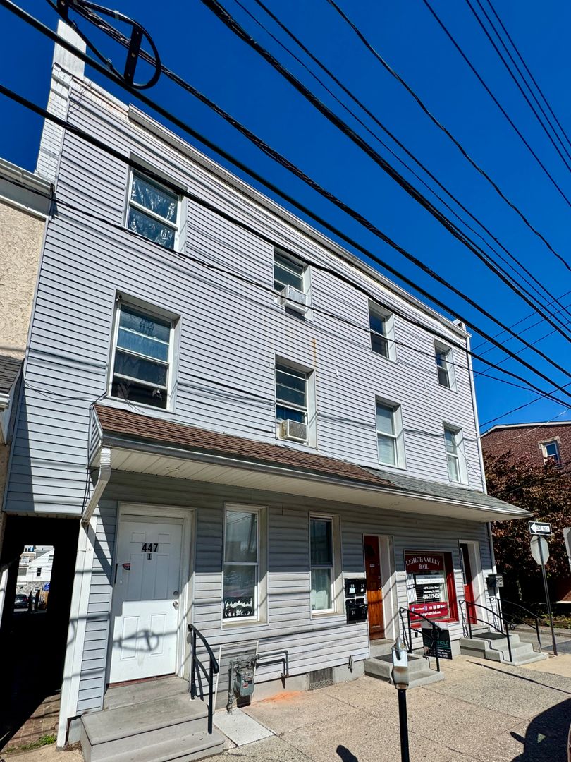 Allentown Apartment: 445-447 West Linden Street