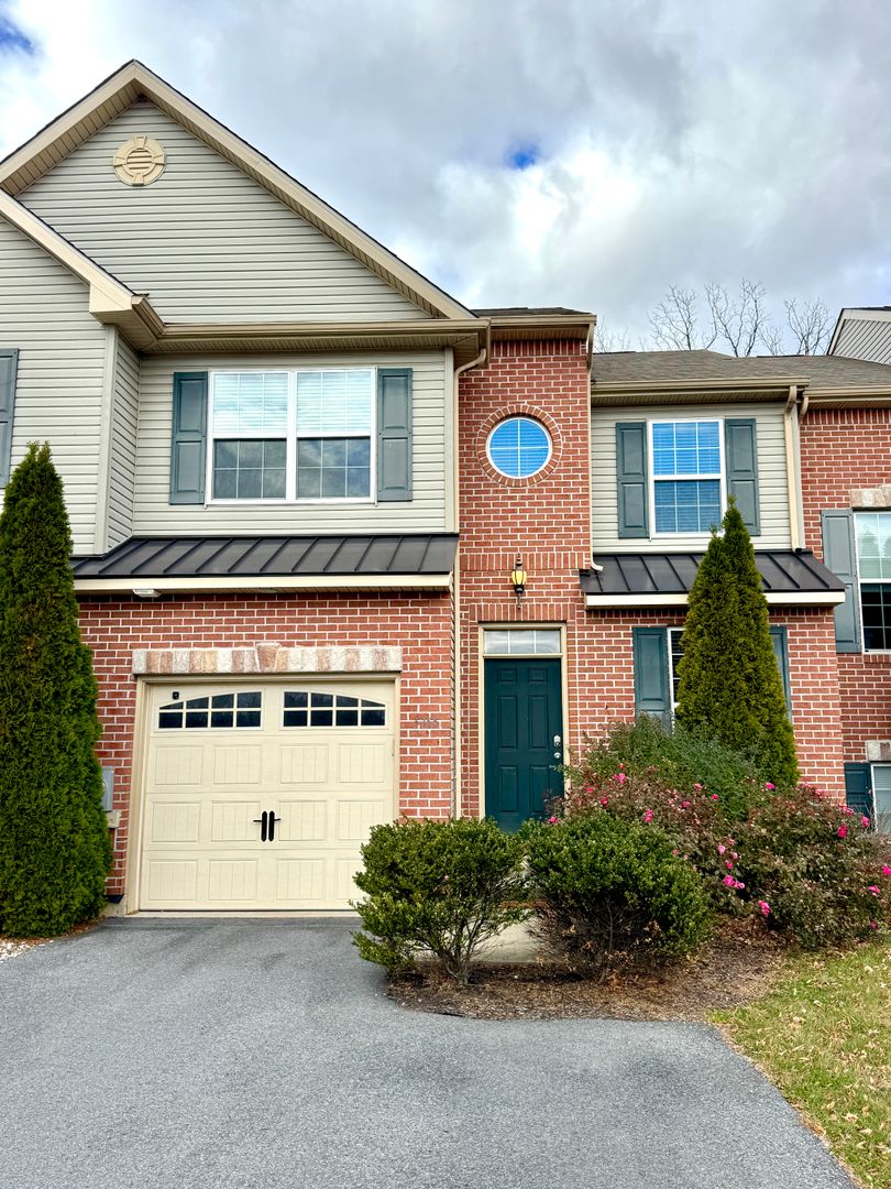 Allentown House: 5155 Dogwood Drive