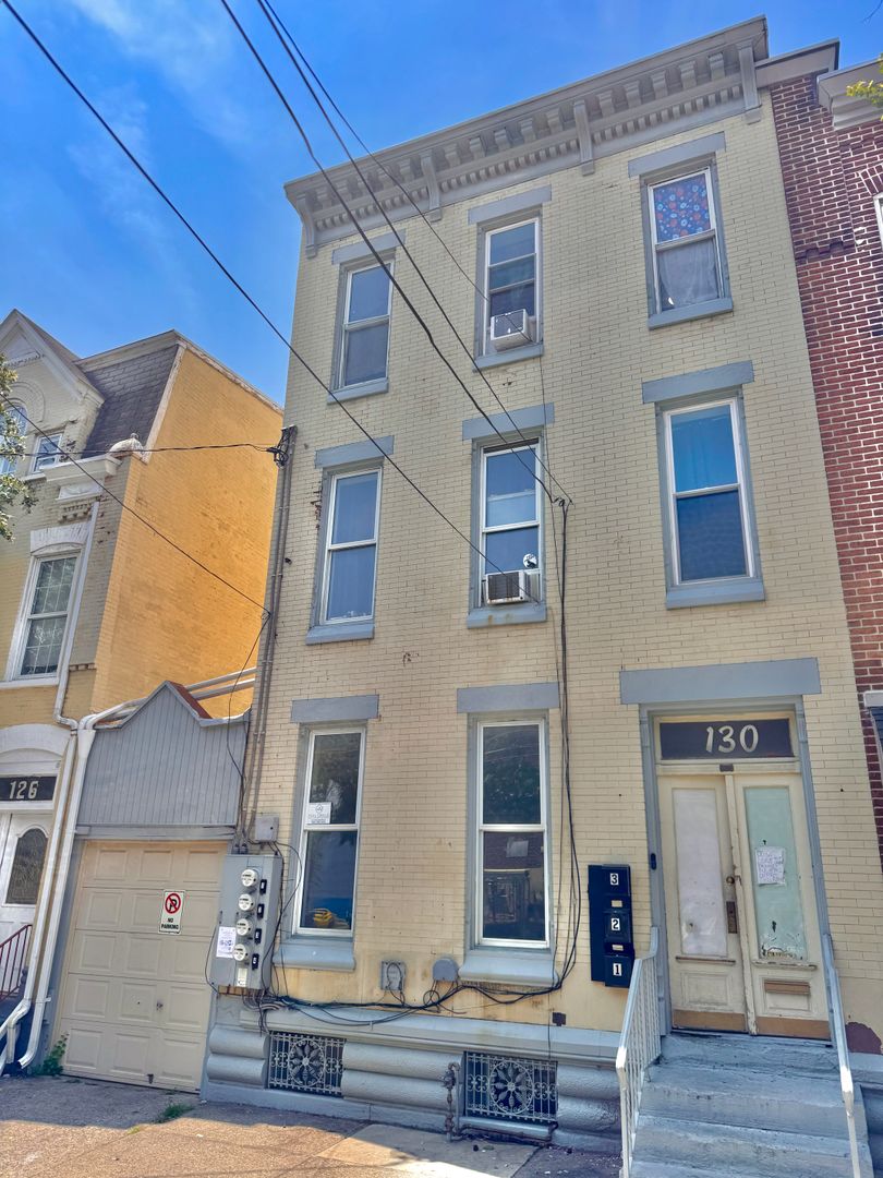 Allentown Apartment: 130 N 2nd Street