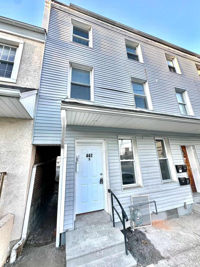 Allentown Apartment: 445-447 West Linden Street