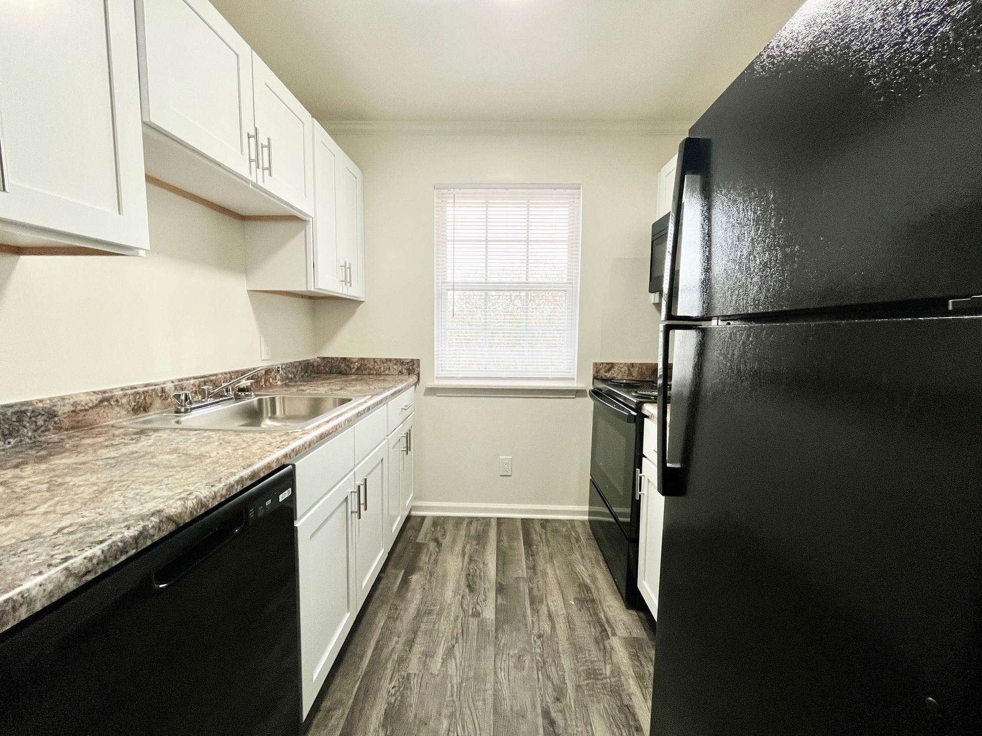 Collinwood Apartments