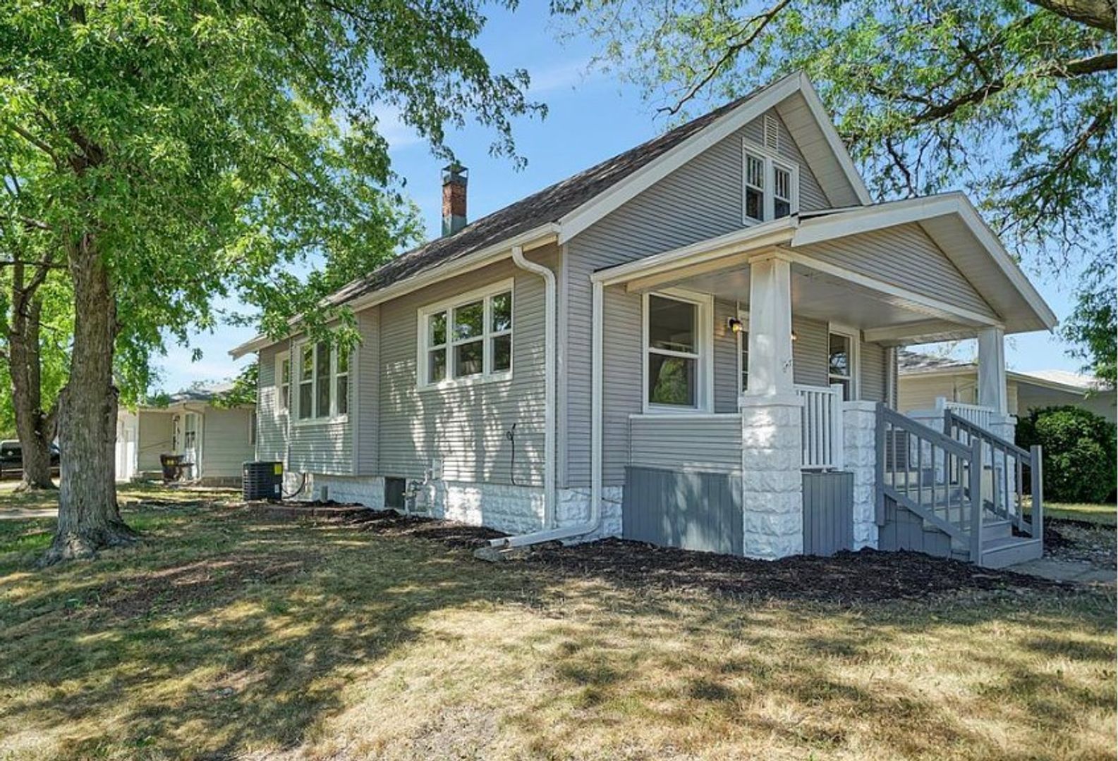 Fremont House: 351 N Clarmar Ave