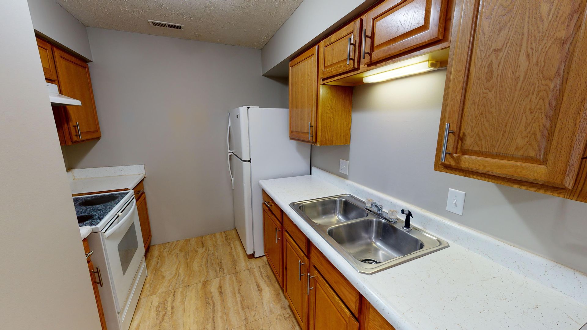 Grand Island Apartment: 3220-3222 W. 13th Street
