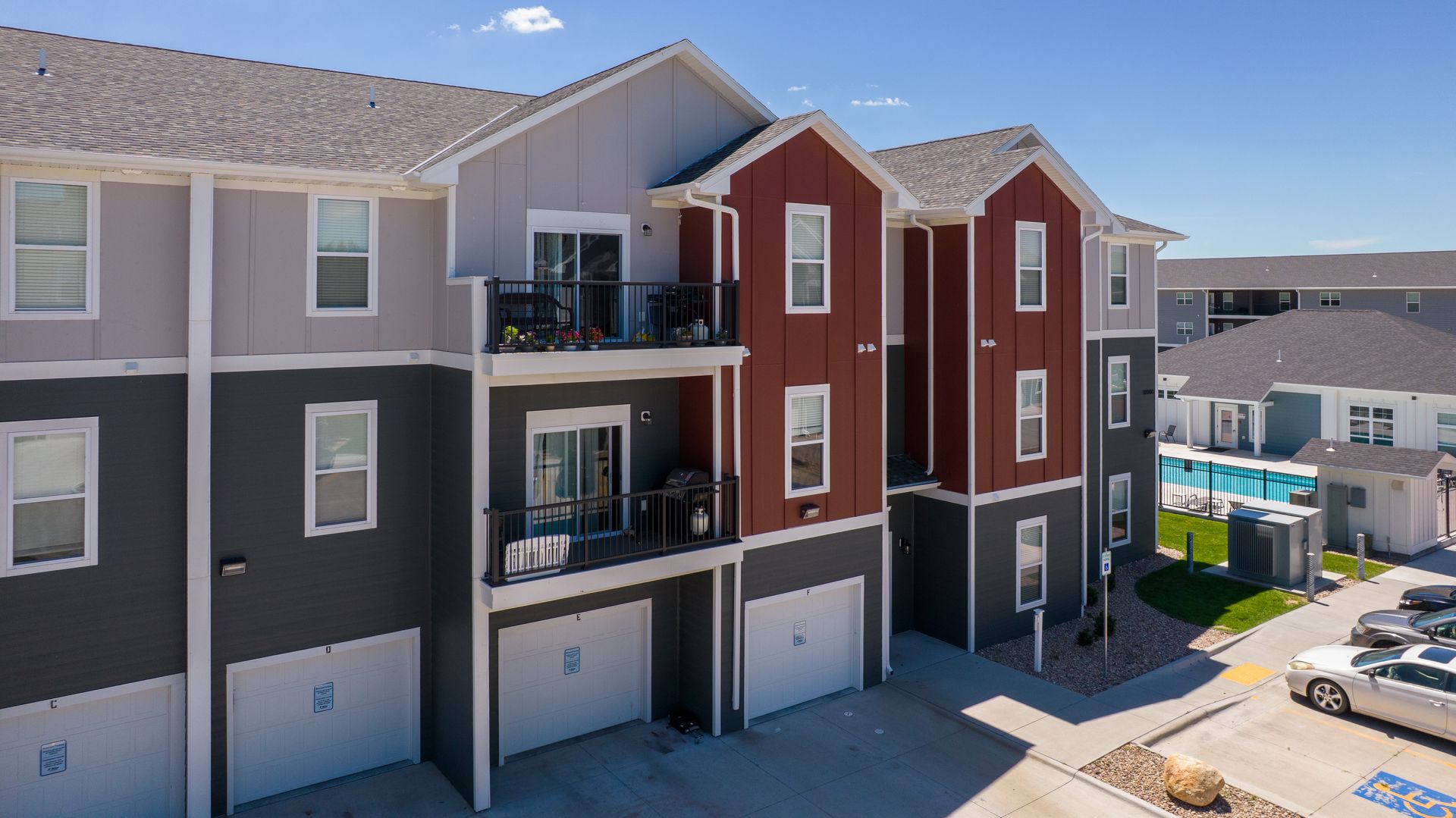 Grand Island Apartment: 200 E. Hwy 34