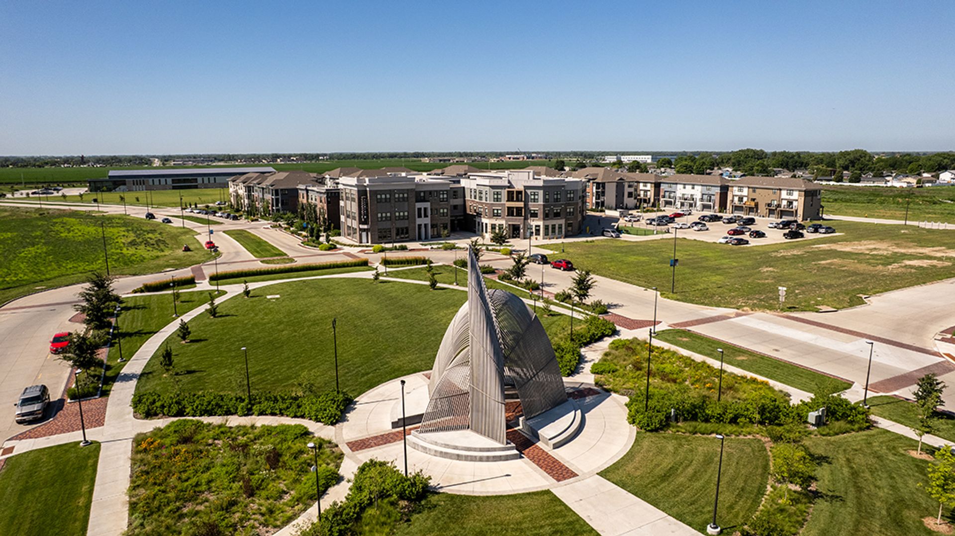 Kearney Apartment: 2004 University Drive
