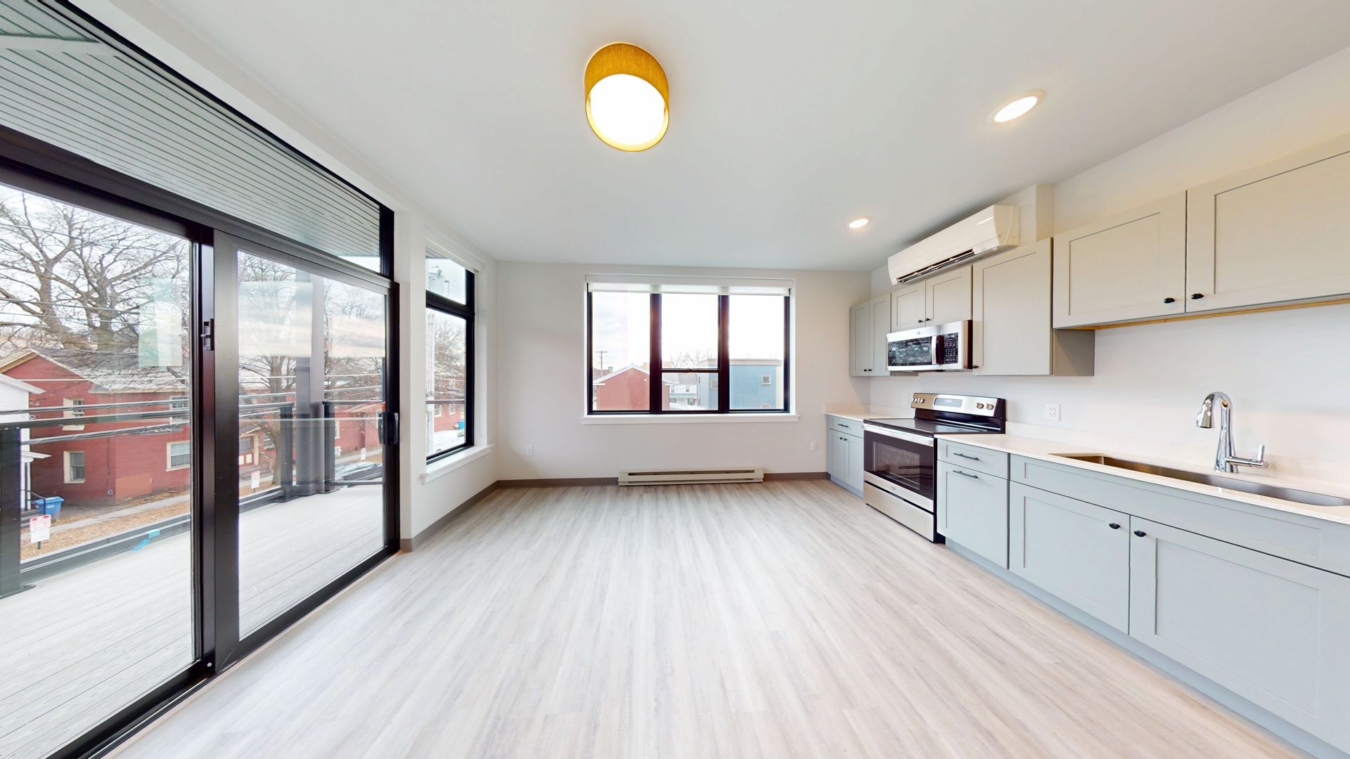 Burlington Apartment: 157 South Champlain Street