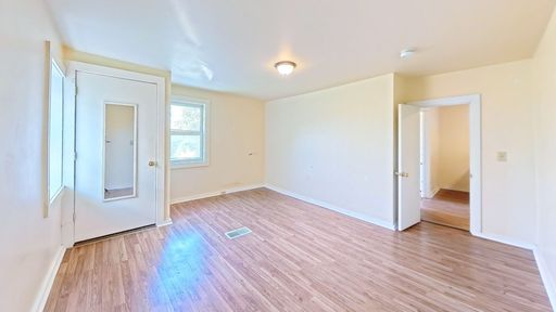 Listing photo thumbnail
