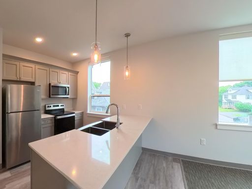 Listing photo thumbnail