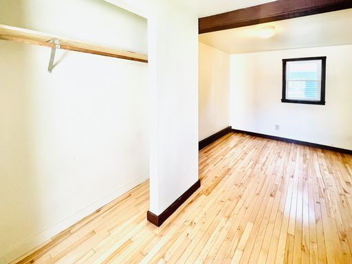 Listing photo thumbnail