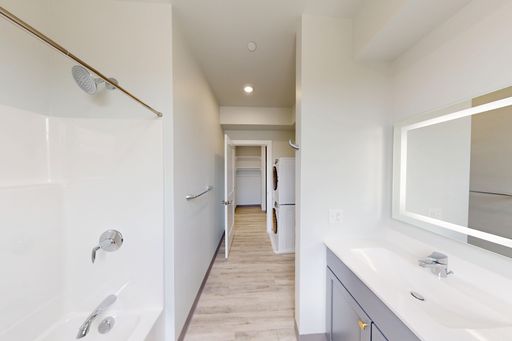 Listing photo thumbnail