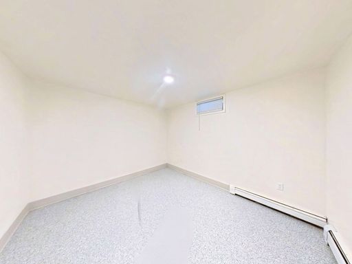 Listing photo thumbnail