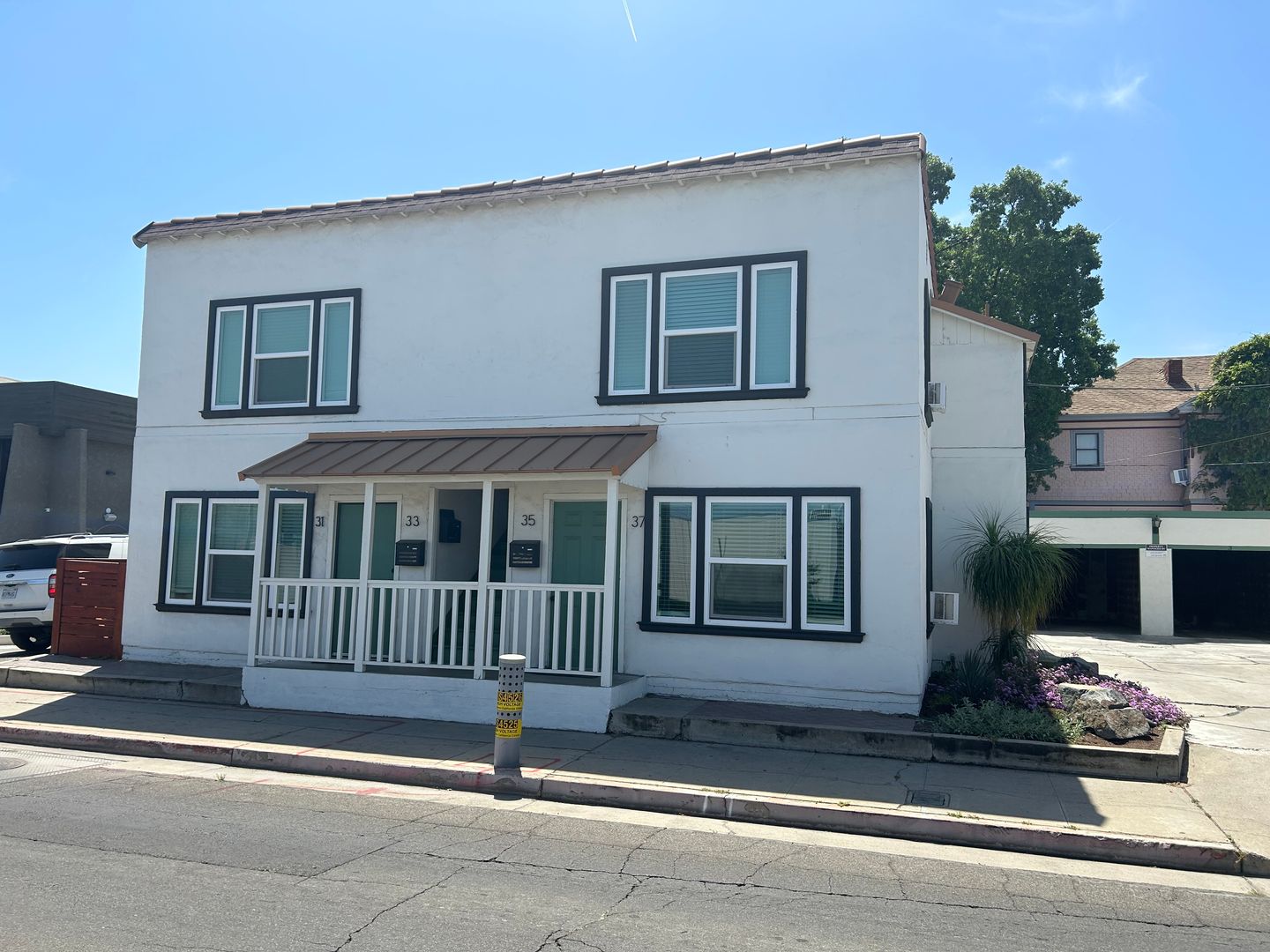Porterville Apartment: 31 W Morton