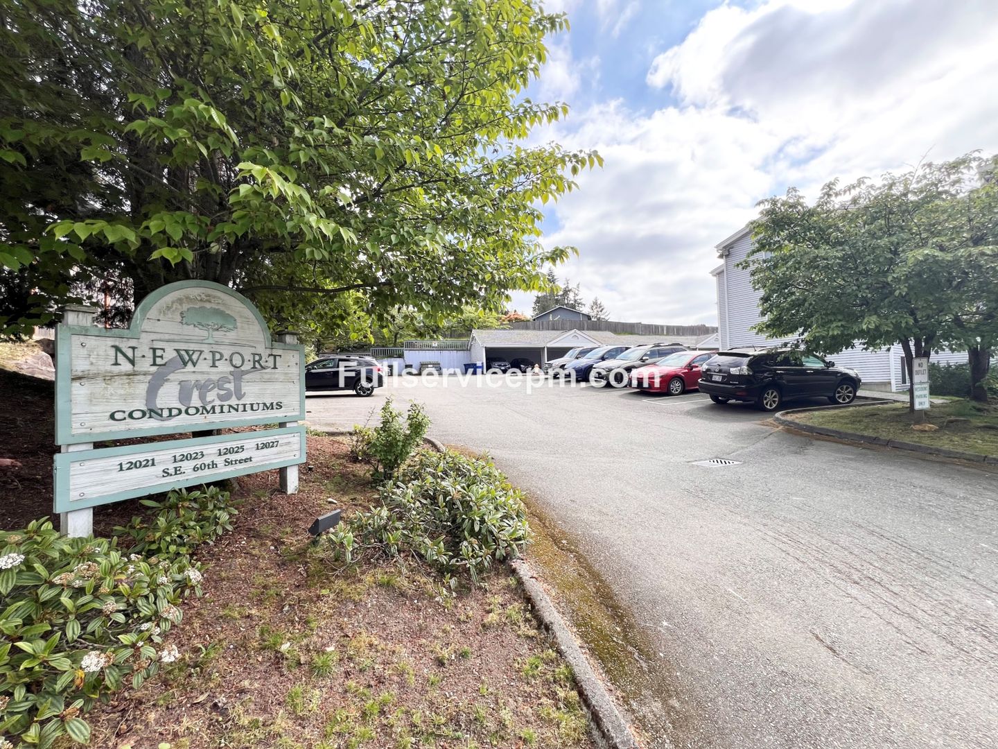 Bellevue Condo: 12023 SE 60th St